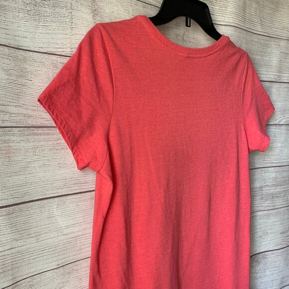 Patagonia Pink T Shirt with Buffalo and Mountain Range Front Size Small - Picture 8 of 10